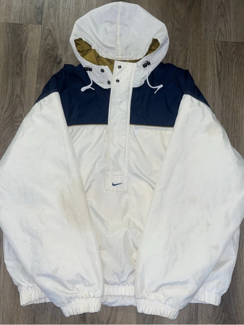 vintage Nike White Windbreaker Pullover with Navy Yoke and Tan Hood Lining - Picture 5 of 7